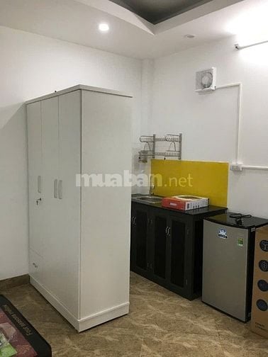 Cho thuê nhà phố Trích Sài, Tây Hồ, 40m2, 6 tầng, bếp nấu từng phòng