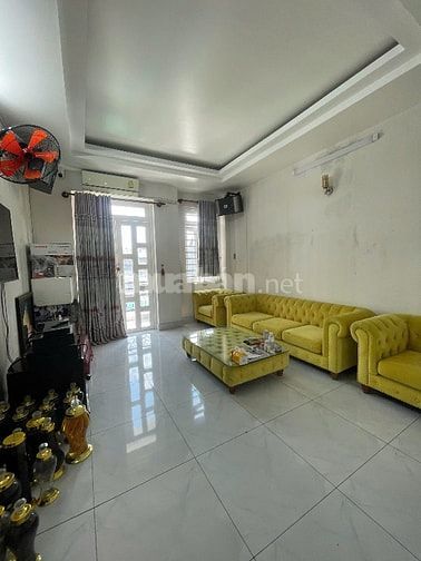 Nhà đẹp khu tên lửa, DT: 4x20.1m Trệt 2 lầu sân thượng giá 7.9tỷ TL