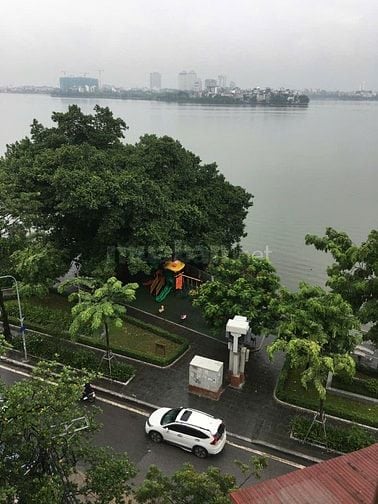 Cho thuê nhà phố Trích Sài, Tây Hồ, 40m2, 6 tầng, bếp nấu từng phòng