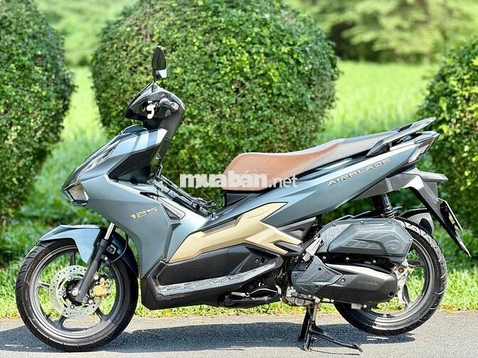 Honda Air Blade 125 2024 Xám odo13k.Zin Nguyên Bản