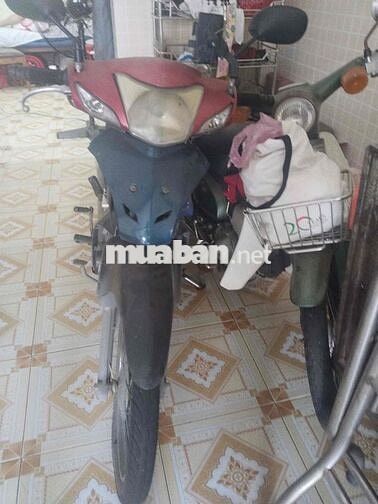 Honda Cub màu Trắng Đã sử dụng