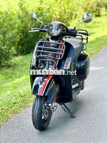 Piaggio Vespa Super GTS 125cc 2016 Đen .Máy Zin