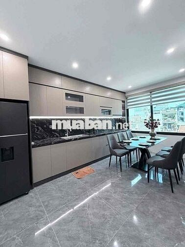 Gần ô tô và bãi gửi xe phố Trần Khát chân 35m2 x5T giá nhỉnh 7 tỷ sổ C