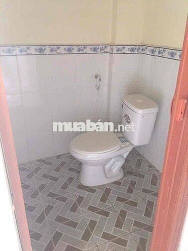 CHO THUÊ PHÒNG TRỐNG CÓ GÁC RỘNG RÃI GIÁ RẺ GẦN CÔNG VIÊN ĐẦM SEN