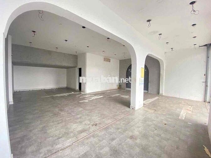 Cho thuê mặt bằng ngang 8m ngay trung tâm Phú Lợi, Chợ Đình