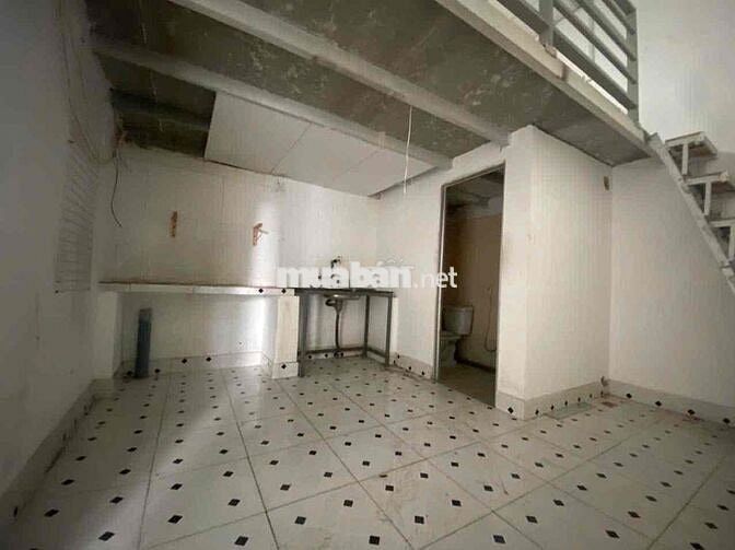 Cho thuê mặt bằng ngang 8m ngay trung tâm Phú Lợi, Chợ Đình