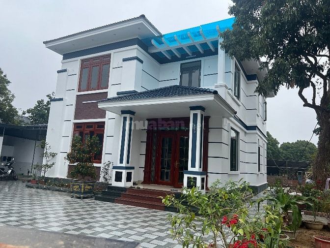 Cần tiền bán gấp 300m2 sổ đỏ chính chủ