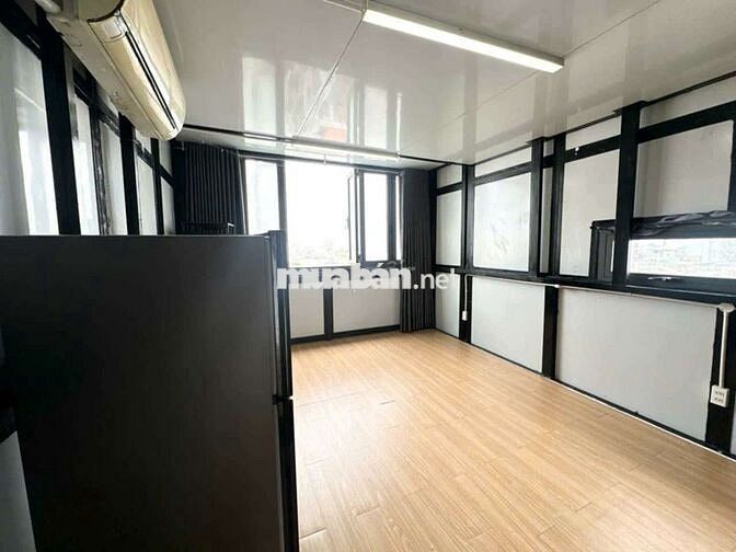 CĂN HỘ PENTHOUSE - THANG MÁY - HOÀNG HOA THÁM GẦN CHỢ CÂY QUÉO