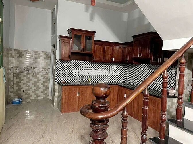 căn góc hẻm ô tô khu nhà lầu gần Trường Ng Tr Trực 4pn 