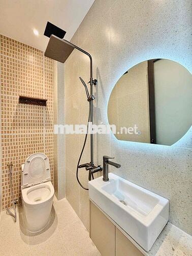 BÁN NHÀ MỚI TINH , NỘI THẤT ĐẦY ĐỦ CAO CẤP