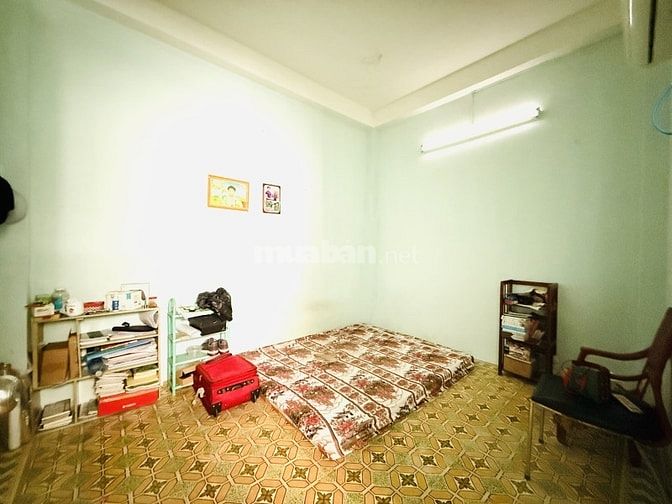 Bán nhà hxh đậu ngày đêm lê đại hành q11 - 4m/4,2m x 13m chỉ 9,8 tỷ