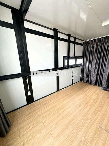 CĂN HỘ PENTHOUSE - THANG MÁY - HOÀNG HOA THÁM GẦN CHỢ CÂY QUÉO
