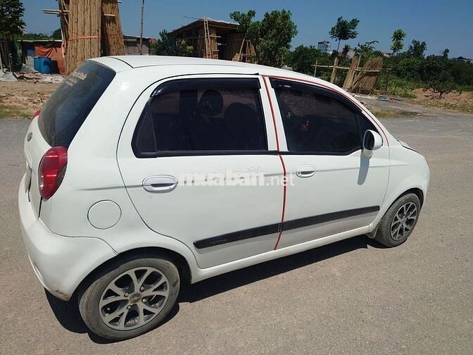 Chevrolet Spark Trắng 40 vạn