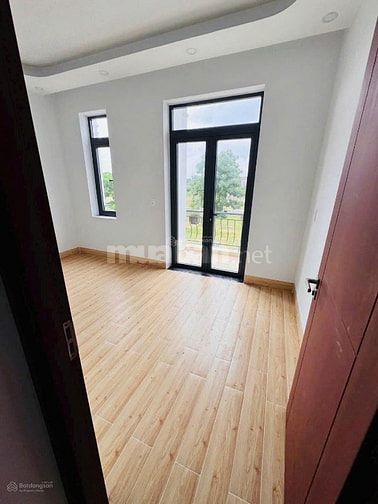 700tr sở hữu ngay nhà 1 trệt 2 lầu tại hồ Chí Minh