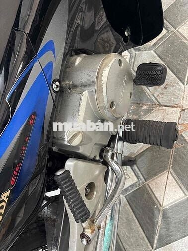 Honda Dream Exces Đen