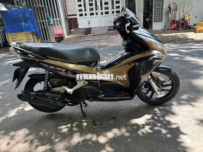 Honda Air Blade 2012 Đen Vàng đồng