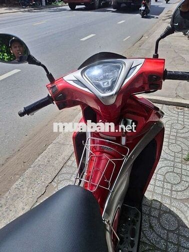 Honda Air Blade Đỏ bạc