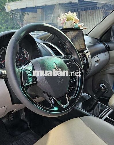 Mitsubishi Pajero Sport 2016 Trắng