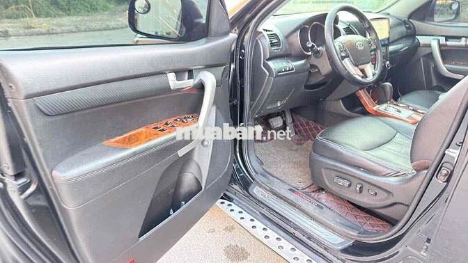 Kia Sorento 2012 Tự động Đen