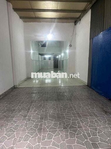 Cho thuê nhà đường xe tải 4.9 x 19m 1 lầu lửng 3pn 2wc 10tr