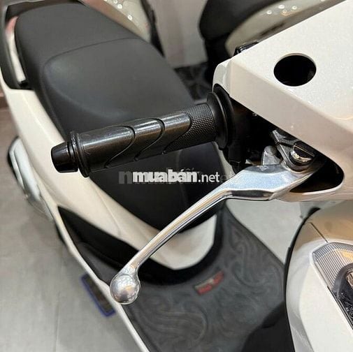 Honda Lead 125 Tiêu Chuẩn 2025 Trắng