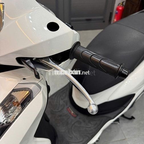 Honda Lead 125 Tiêu Chuẩn 2025 Trắng