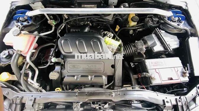 Ford Escape 2003 Limited 3.0 AT - 165000 km