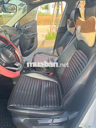Kia Sonet Luxury 2023 Trắng