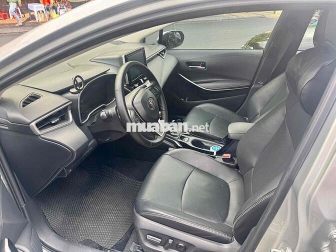 Toyota Corolla Altis 2022 1.8G Bạc