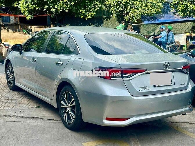 Toyota Corolla Altis 2022 1.8G Bạc