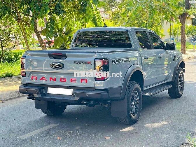 Raptor 3.000km xe lên số đồ đẹp bán tại hãng Ford