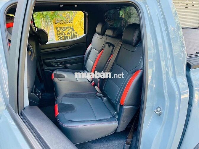 Ford Raptor 2025 Xám xe đi lướt, bán tại hãng Ford