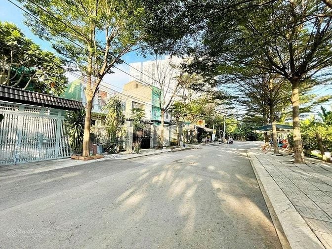 Bán lô Đường Vườn Lài, full thổ cư 80m2, ngay Cầu An Phú Đông, SHR