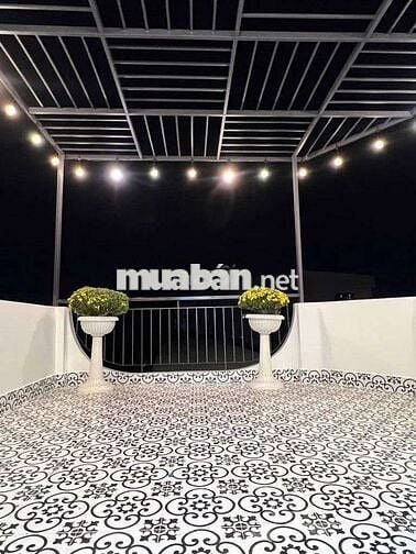 Nhà mới 3 Tầng 4,,5x11m , BTCT Tỉnh Lô10