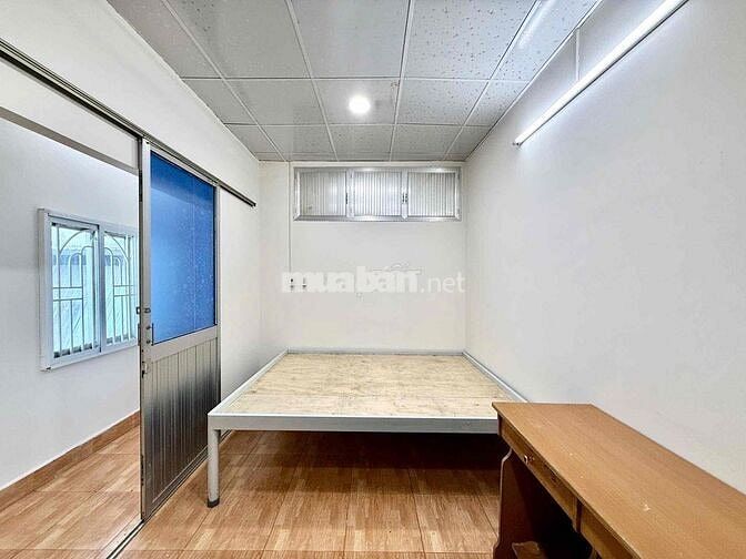 Siêu Rẻ!! 2PN 6tr5/tháng Ngay Hồ Bá Kiện CV Lê Thị Riêng Quận 10