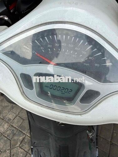 Piaggio Vespa 50 Trắng