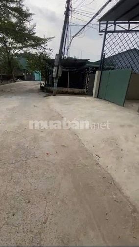 Kho 320m² Đức Hòa xe tải vào tận nơi 18tr/tháng-Thương lượng hết mức