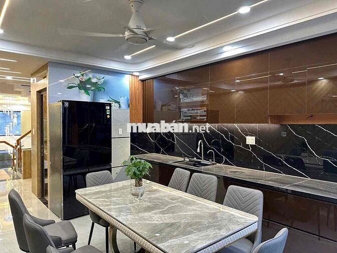 Bán nhà 5 tầng siêu đẹp Hương lộ 2 Bình Tân dt 4x24m giá 8,9 tỷ.