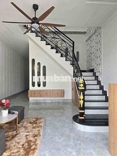 CẦN BÁN GẤP NHÀ  giá 950 triệu  – QL1A, TÂN LONG , TÂN NHỰT, 7