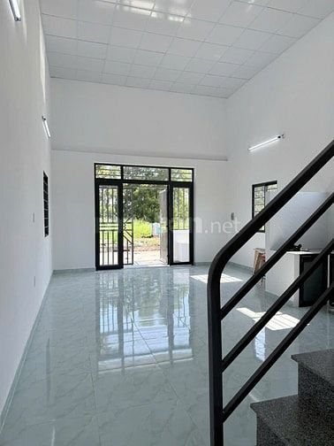 Cho thuê nhà mới KDC Làng Sen, 2pn 2wc giá 6tr/tháng