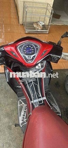 Honda Air Blade Đỏ đen 3 vạn