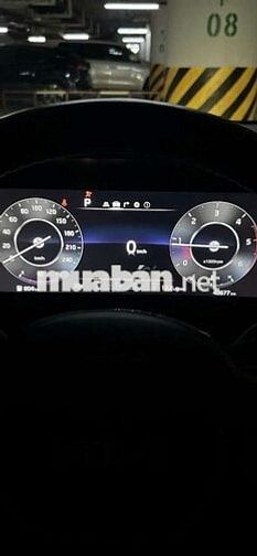KIA CARNIVAL SIGNATURE BẢN MÁY DẦU - ODO 48.000KM
