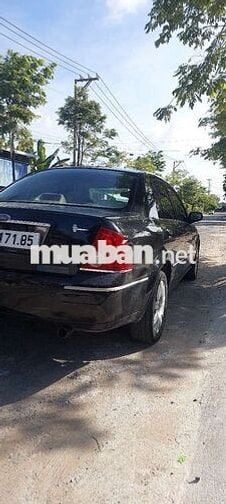 Ford Laser Đen Số tự động