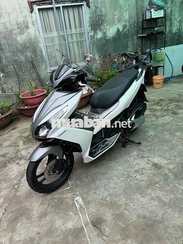 Honda Air Blade Trắng bạc