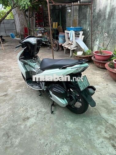 Honda Air Blade Trắng bạc