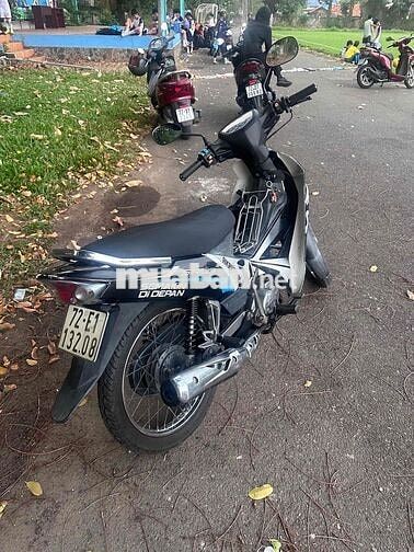 Yamaha Sirius 2012 Đen trắng