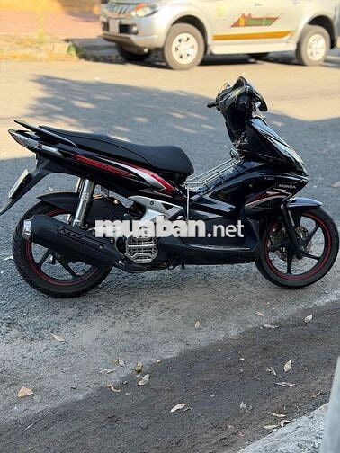 Honda Air Blade Fi 2010 Đen biển 64 ngây chủ