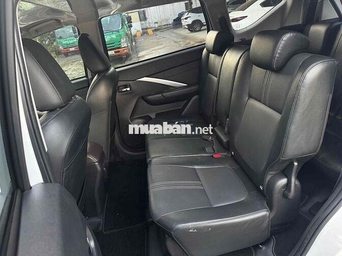 Mitsubishi Xpander 7 chỗ Trắng