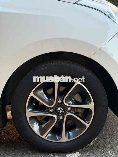Hyundai Grand i10 2021 1.2 Trắng