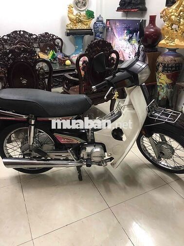 Honda Dream chưa xua chữa thay gi rat tốt chinh ch